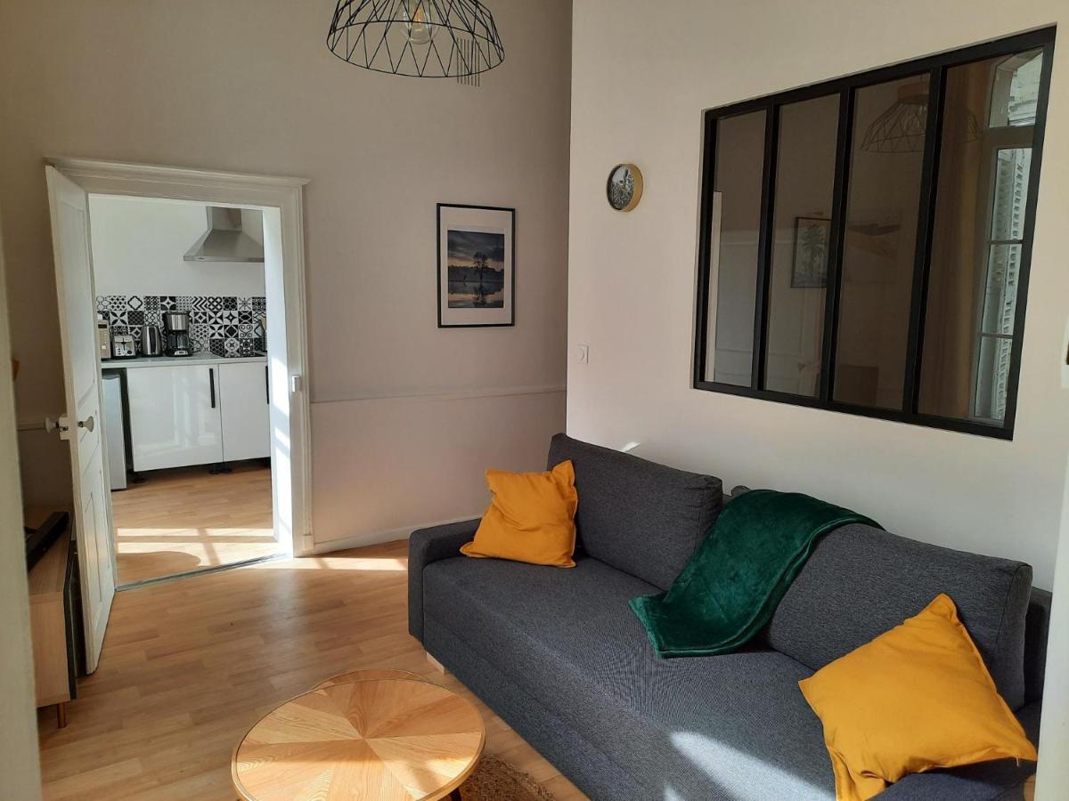 Apt Bords De Loire - Rdc - Au Pied Du Chateau Сомюр Екстериор снимка