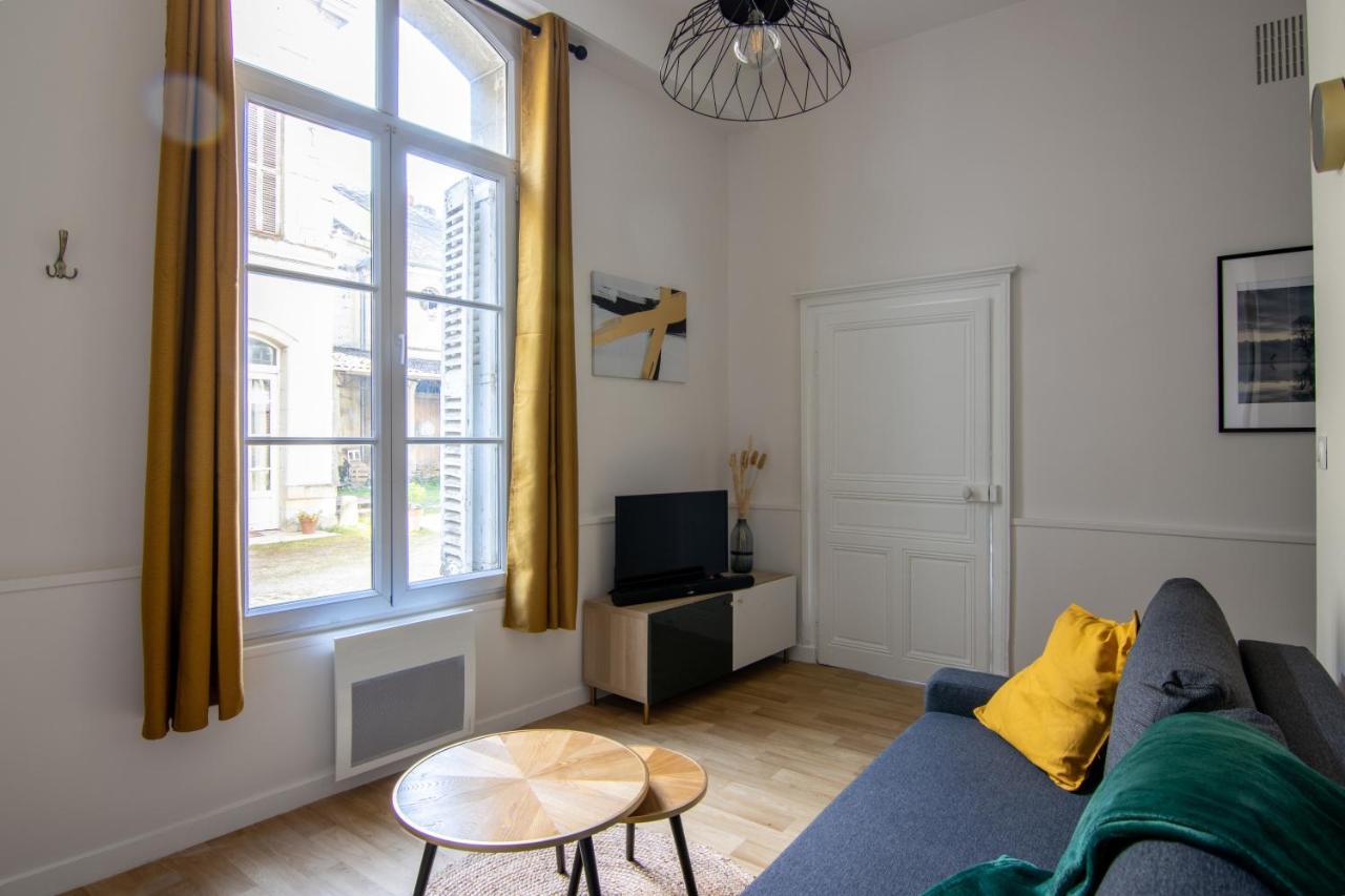 Apt Bords De Loire - Rdc - Au Pied Du Chateau Сомюр Екстериор снимка
